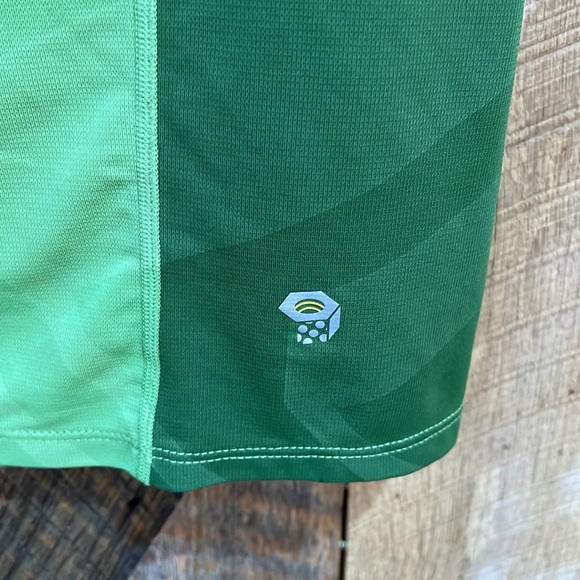 Mountain Hardwear women’s top size small - Picture 3 of 5